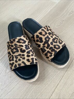 Franco Sarto Tola 2 Calf Hair Leopard Platform Sandals 7.5